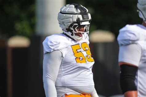 restobar 4 crack|Tennessee tackle Lance Heard cracks Rivals' Transfer All .